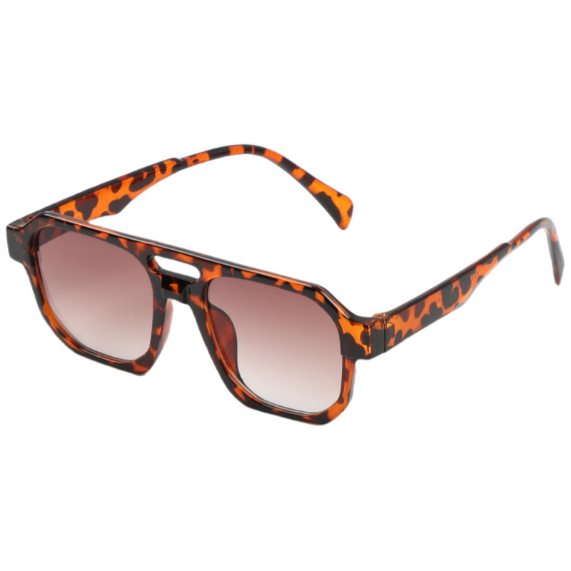 Damen moderne oversized Sonnenbrille mit eckigem Design Karnz
