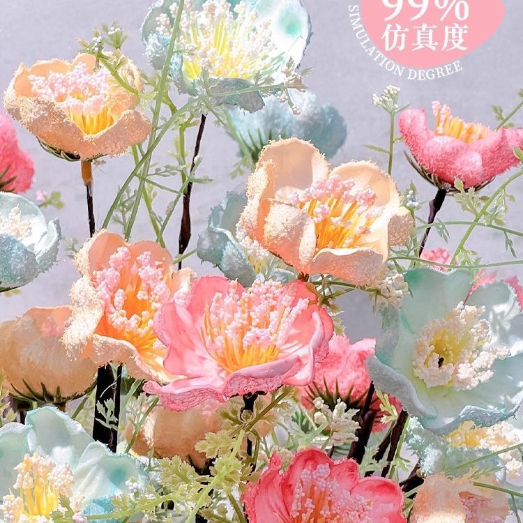 Realistischer künstlicher Blumenstrauß