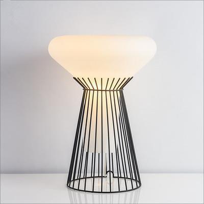 Moderne Minimalistische Tischlampe mit Geometrischem Design