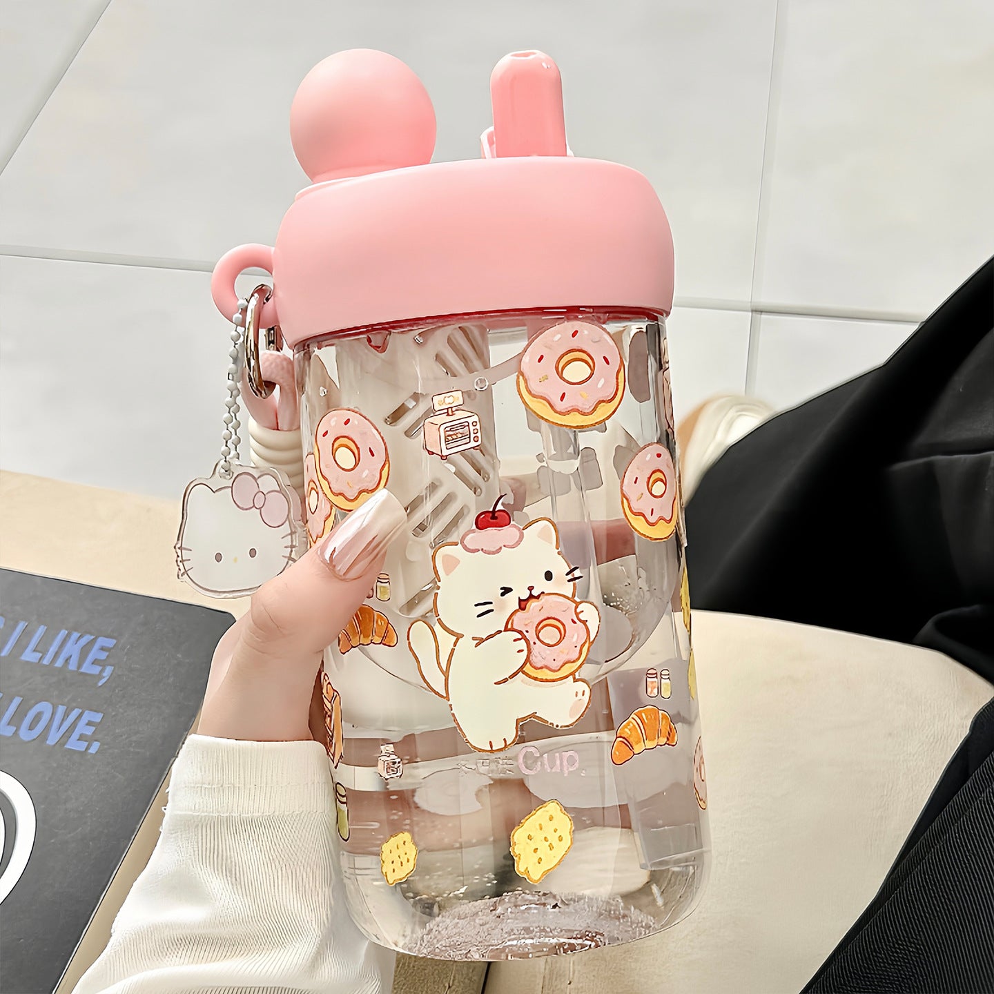 Damen Trinkflasche mit integriertem Tiermotiv und praktischem Tragegriff Karnz