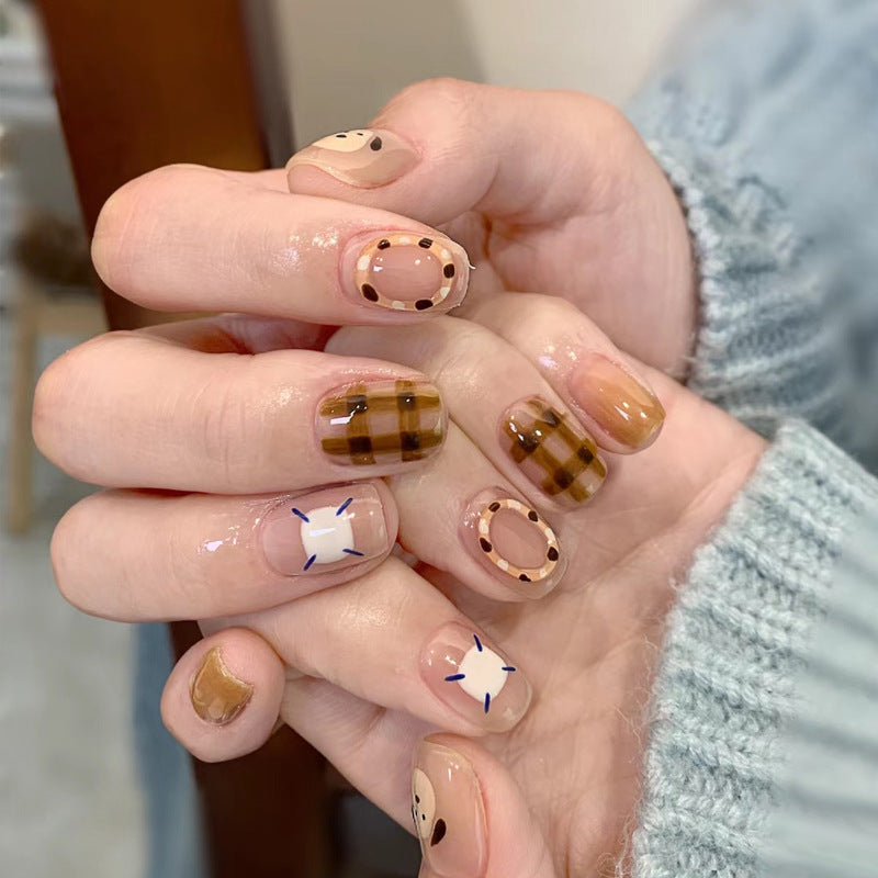 Glänzendes dekoratives Press-On-Nagelset Karnz