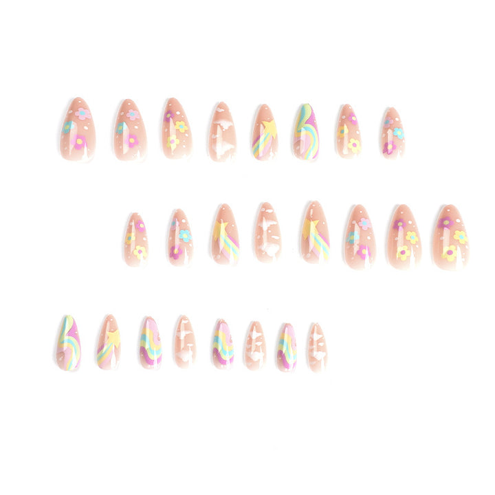 Kunstvolle Nagelkunst mit fröhlichen Motiven und bunten Akzenten Karnz