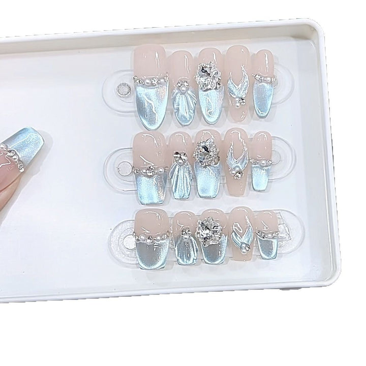 Elegante Luxus Press-On Nagelkunst mit6 Strass Karnz