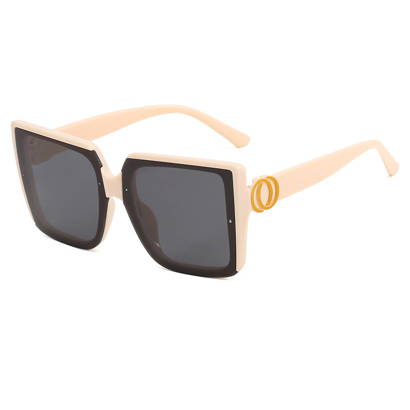 Damen quadratische Sonnenbrille mit einzigartigem Reifenelement Karnz