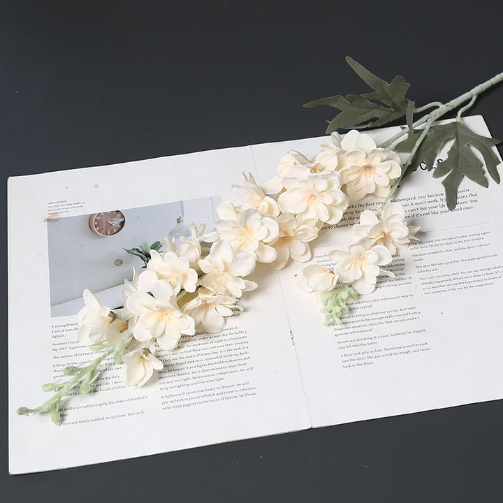 Realistischer künstlicher Blumenstängel