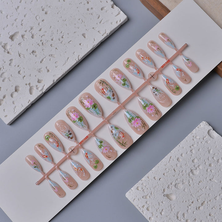 Künstlerisches Floral Press-On Nagelset Karnz