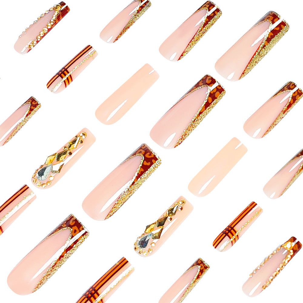 Dekorative Stiletto Nagelkunst Tipps mit Edelsteinen Karnz