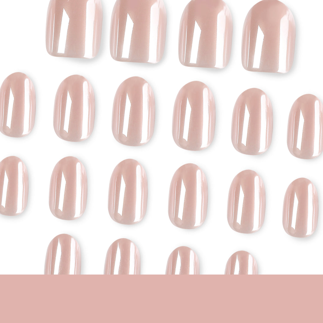 Elegante Gel-Nägel mit natürlichem Glanz Karnz
