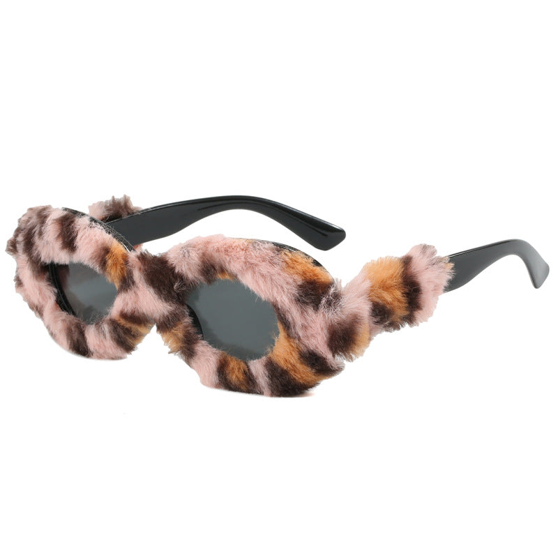 Damen auffällige Designer-Sonnenbrille mit luxuriösem Fellrahmen Karnz