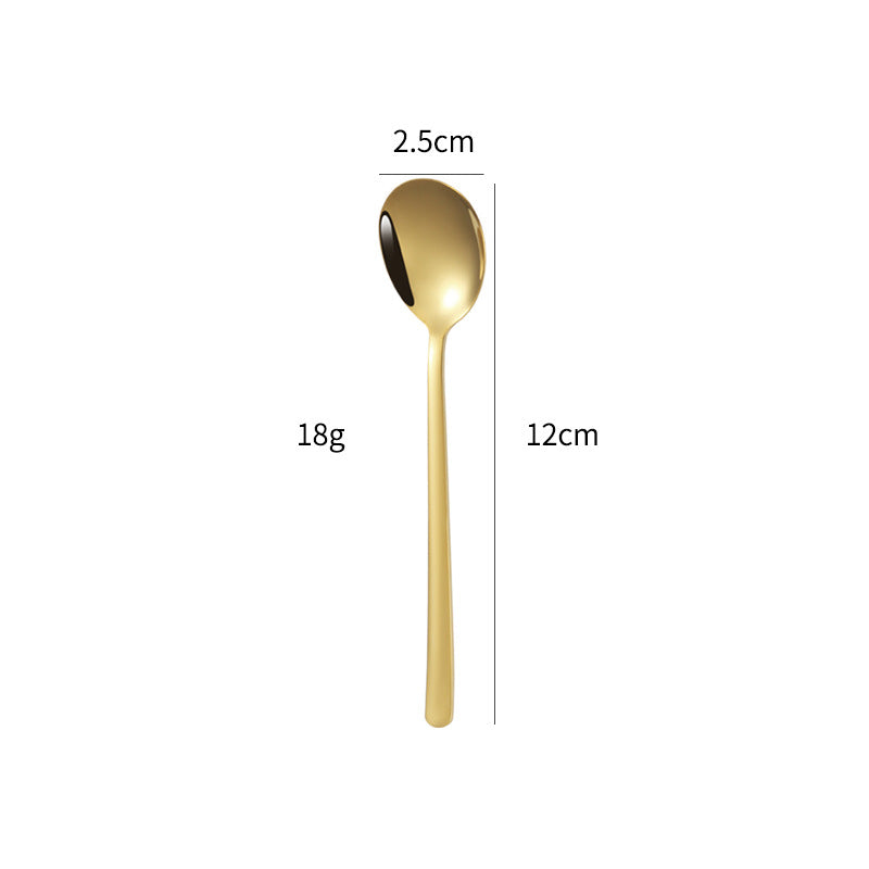 Eleganter Dessertlöffel mit Luxuriöser Goldener Oberfläche Karnz