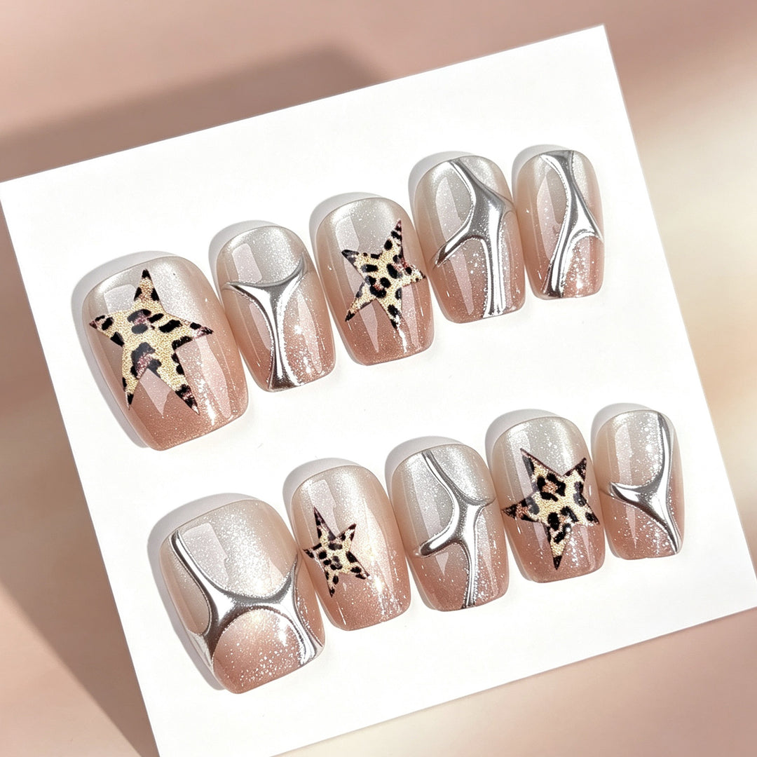 Künstlerisches Nageldesign