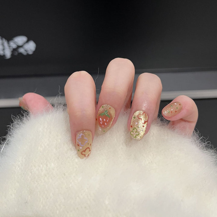 Künstlerisches Erdbeer-Themen-Press-On-Nagelset Karnz