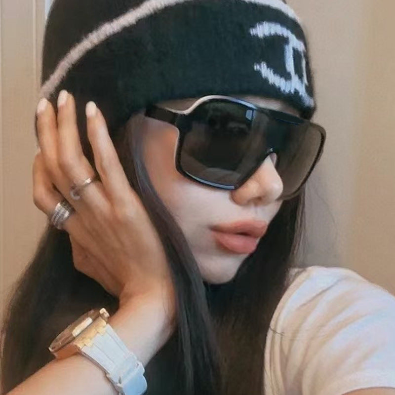 Damen oversized Sonnenbrille mit breitem Rahmen Karnz
