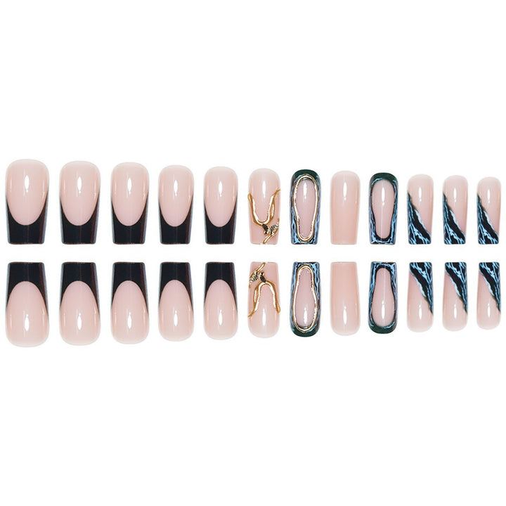 Künstlerisches Statement Press-On Nail Enhancements Karnz