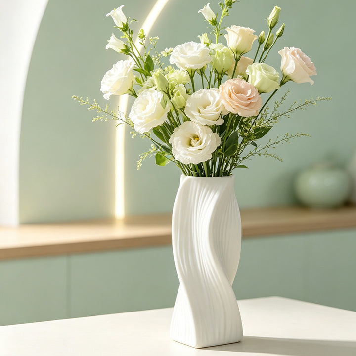 Moderne Skulpturale Dekorative Vase Karnz