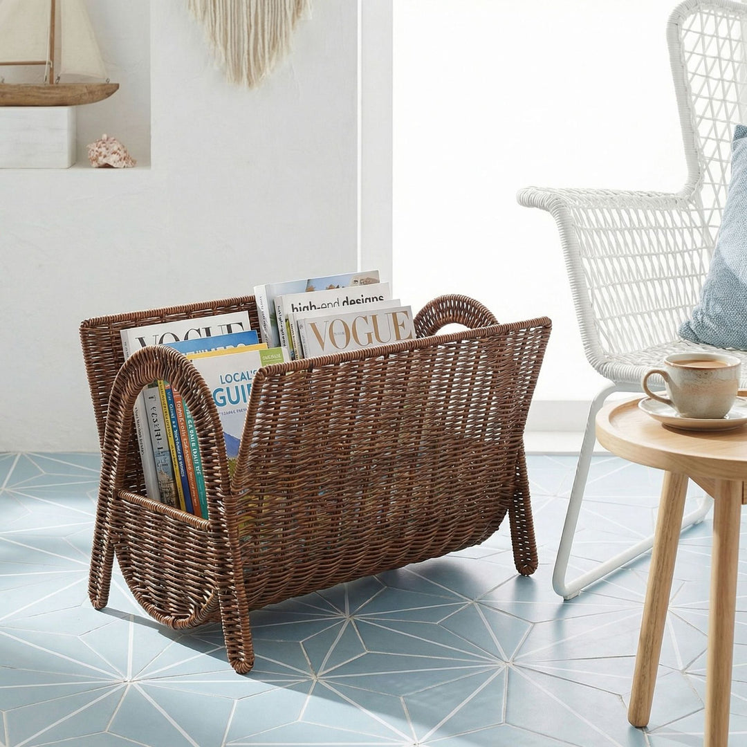 Stylischer Zeitschriftenhalter aus geflochtenem Material Karnz