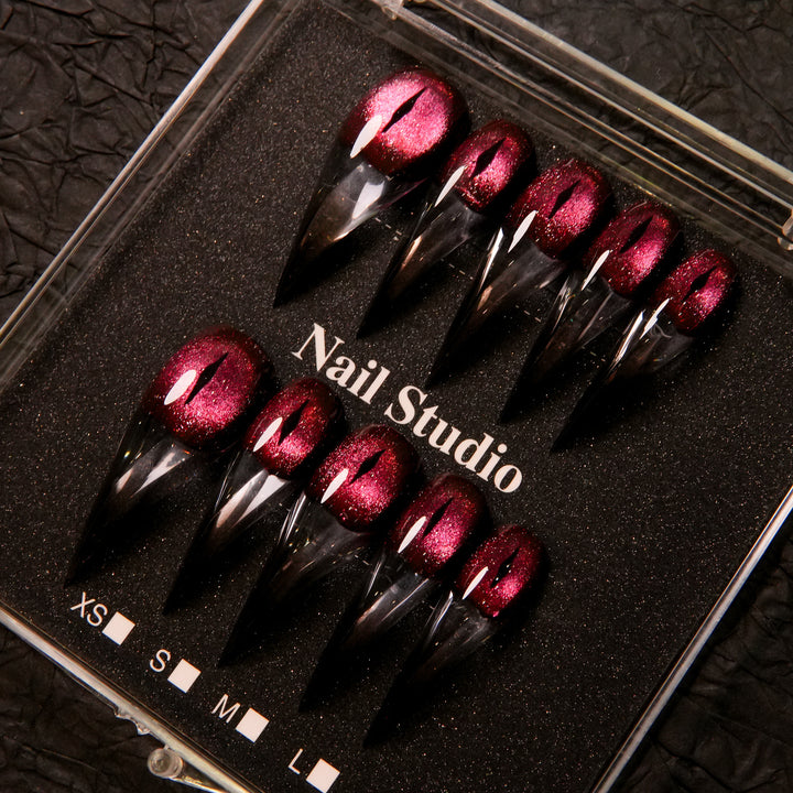 Glamorous Press-On Nail Tips