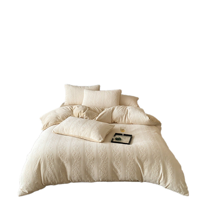Luxuriöse Bettbezug-Garnitur im Jacquard‑Relief mit feiner Blumensteppung