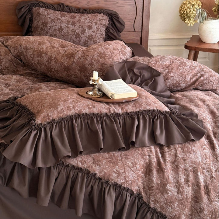 Floral Jacquard Rüschenduvetdeckenbezugset mit maßgeschneideter Rüsche am Saum