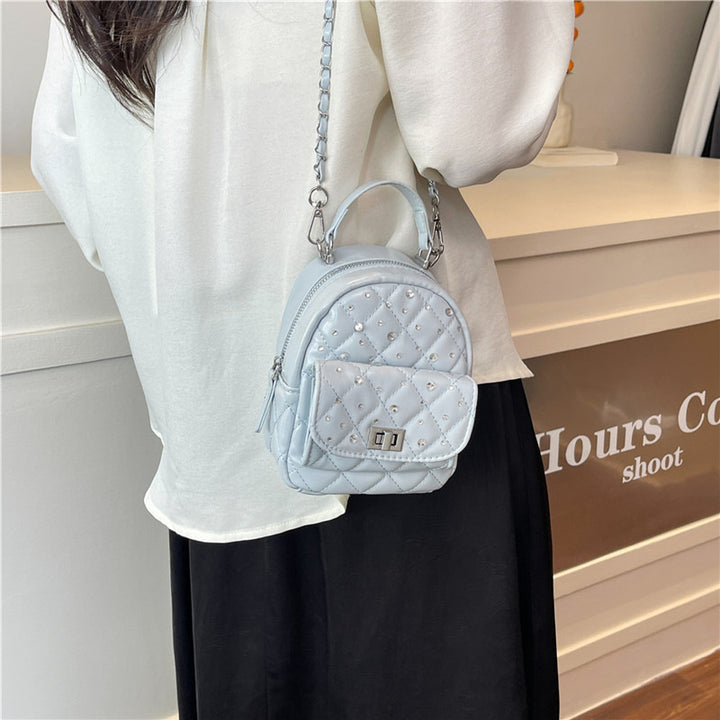 Quilted Mini-Rucksack mit Strass-Akzenten Karnz