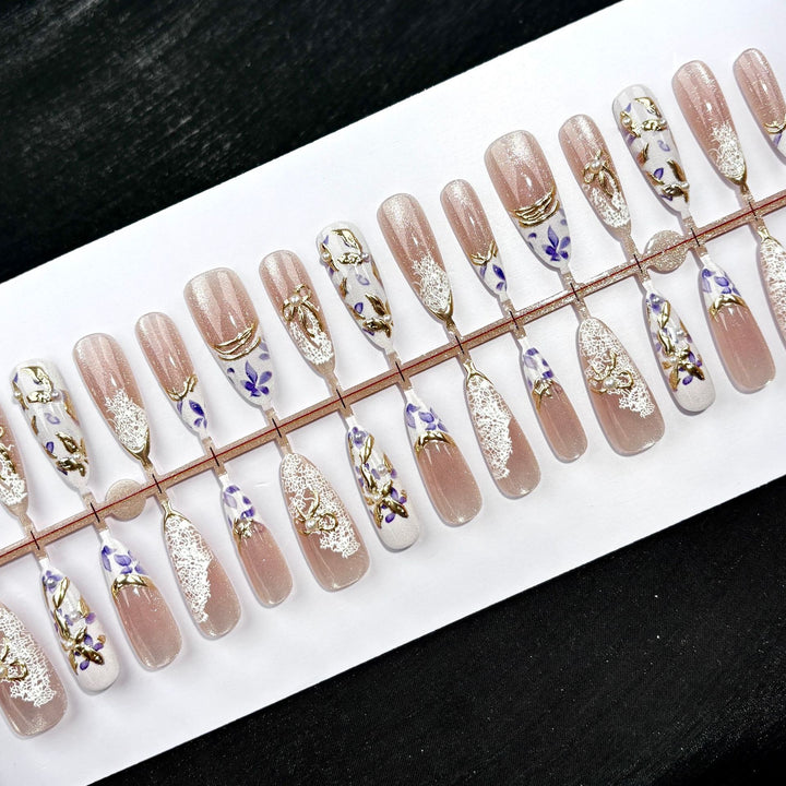 Elegante Polka Dot und Spitzen Press-On Nagel Set