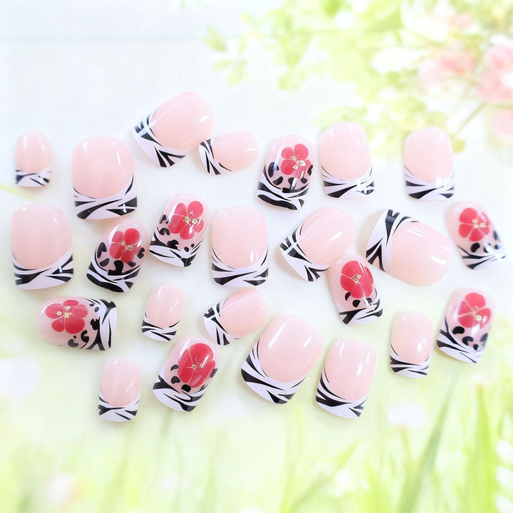 Florales französisches Nagelkunst-Extensions Karnz