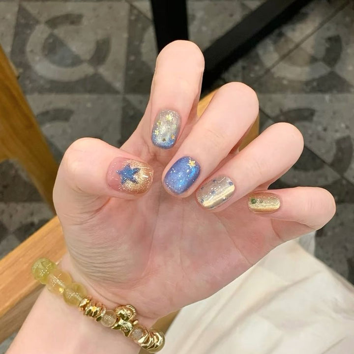 Künstlerisches Press-On Nagelkunst Design Set Karnz