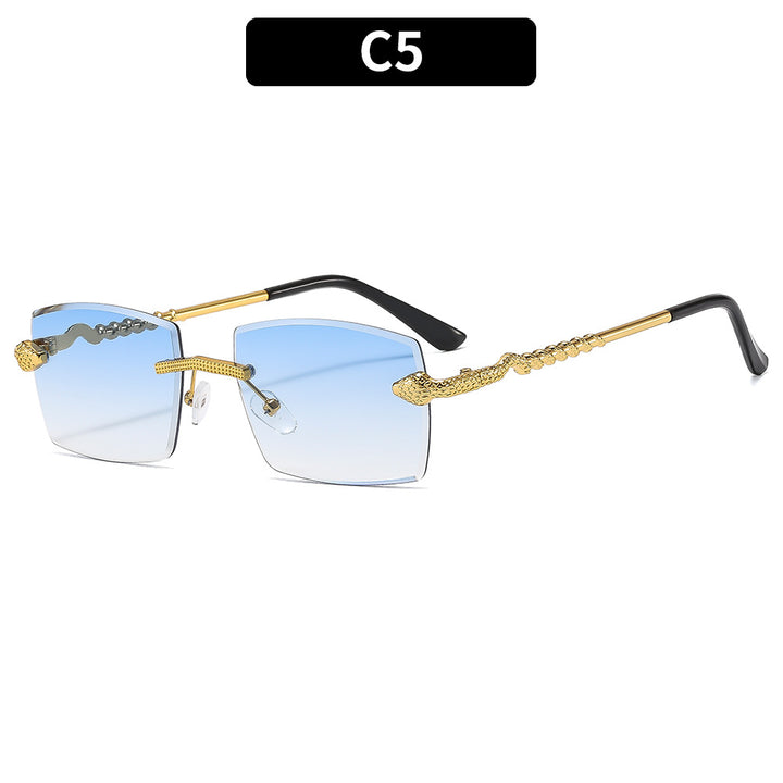 Modische Sonnenbrille mit Schlangendetail