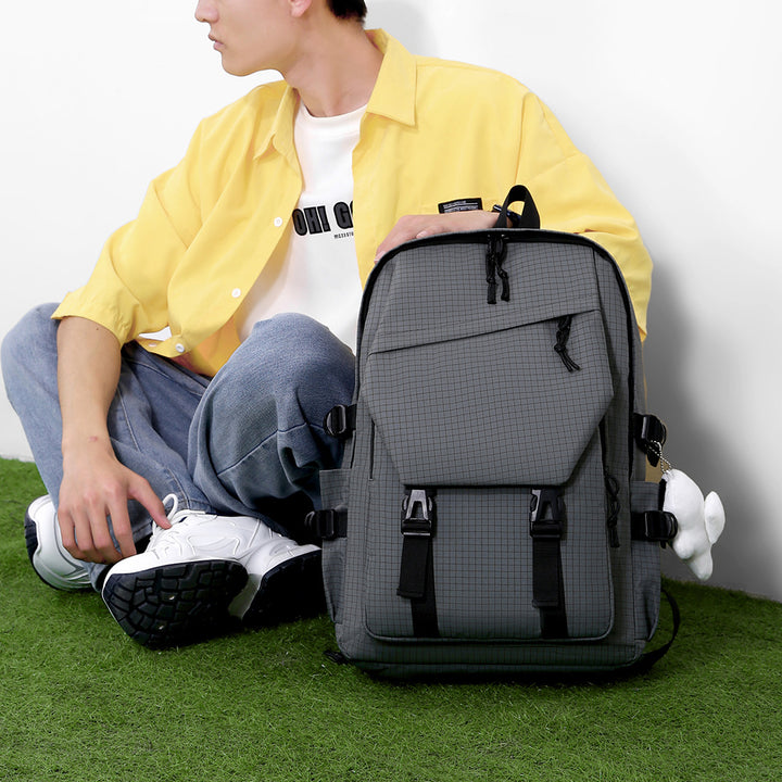 Alltagstauglicher Rucksack mit Mehreren Funktionalen Fächern Karnz