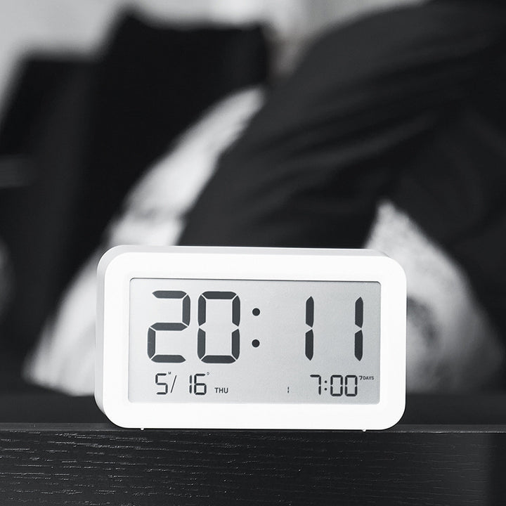 Digitaluhr mit Temperatur- und Datum-Anzeige Karnz