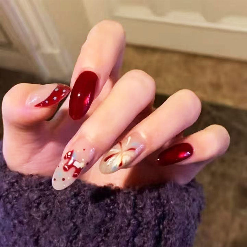 Dekorative Nagelkunst Karnz