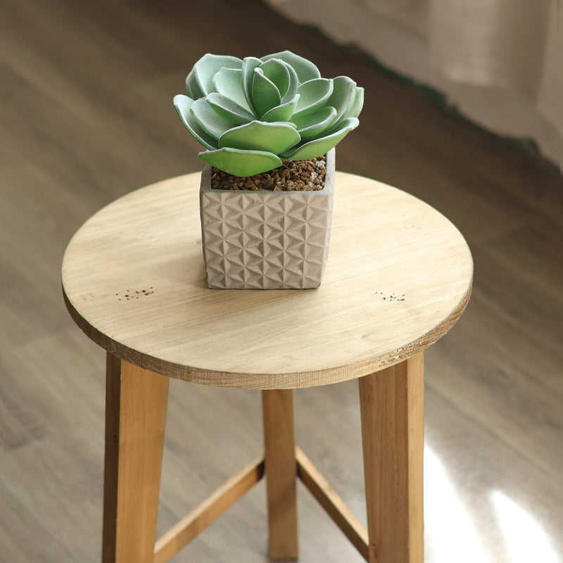 Rustikaler Hocker aus Massivholz Karnz