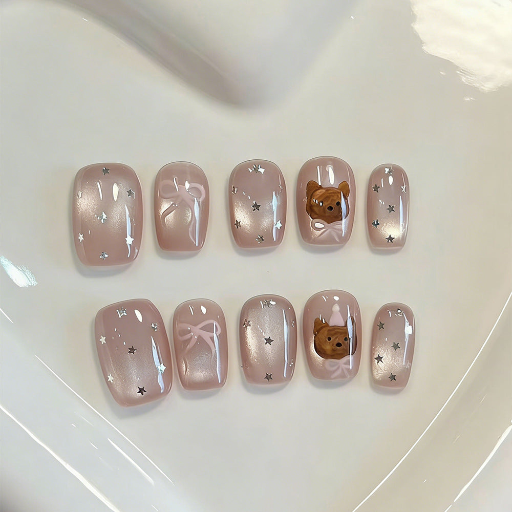 Exquisite Nagelkunst mit Niedlichen Hundefilm-Motiven Karnz