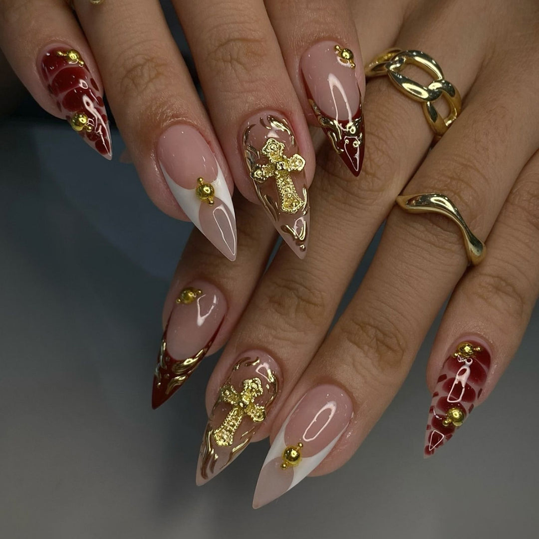 Premium dekoratives Press-On-Nagelkunstset mit goldenen Akzenten Karnz