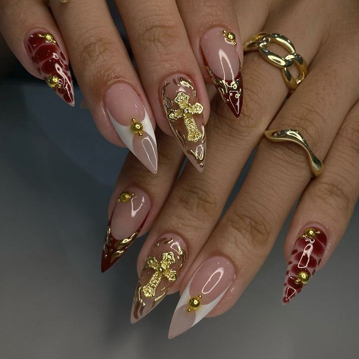 Premium dekoratives Press-On-Nagelkunstset mit goldenen Akzenten Karnz