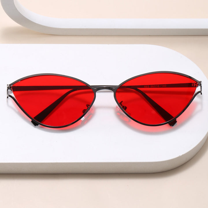Modische Cat-Eye Sonnenbrille mit Dünnem Metallrahmen Karnz