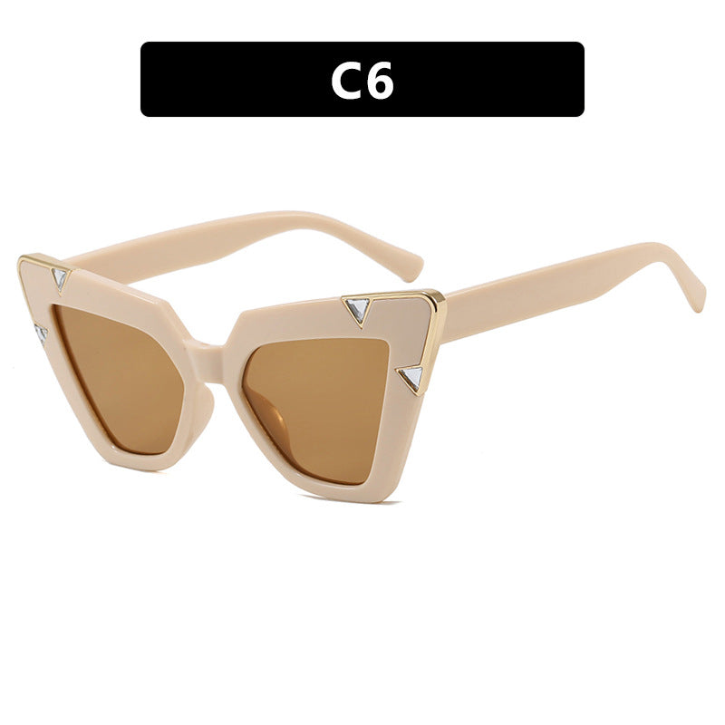 Damen Cat-Eye Sonnenbrille mit luxuriösem Motiv und schützendem UV-Filter Karnz