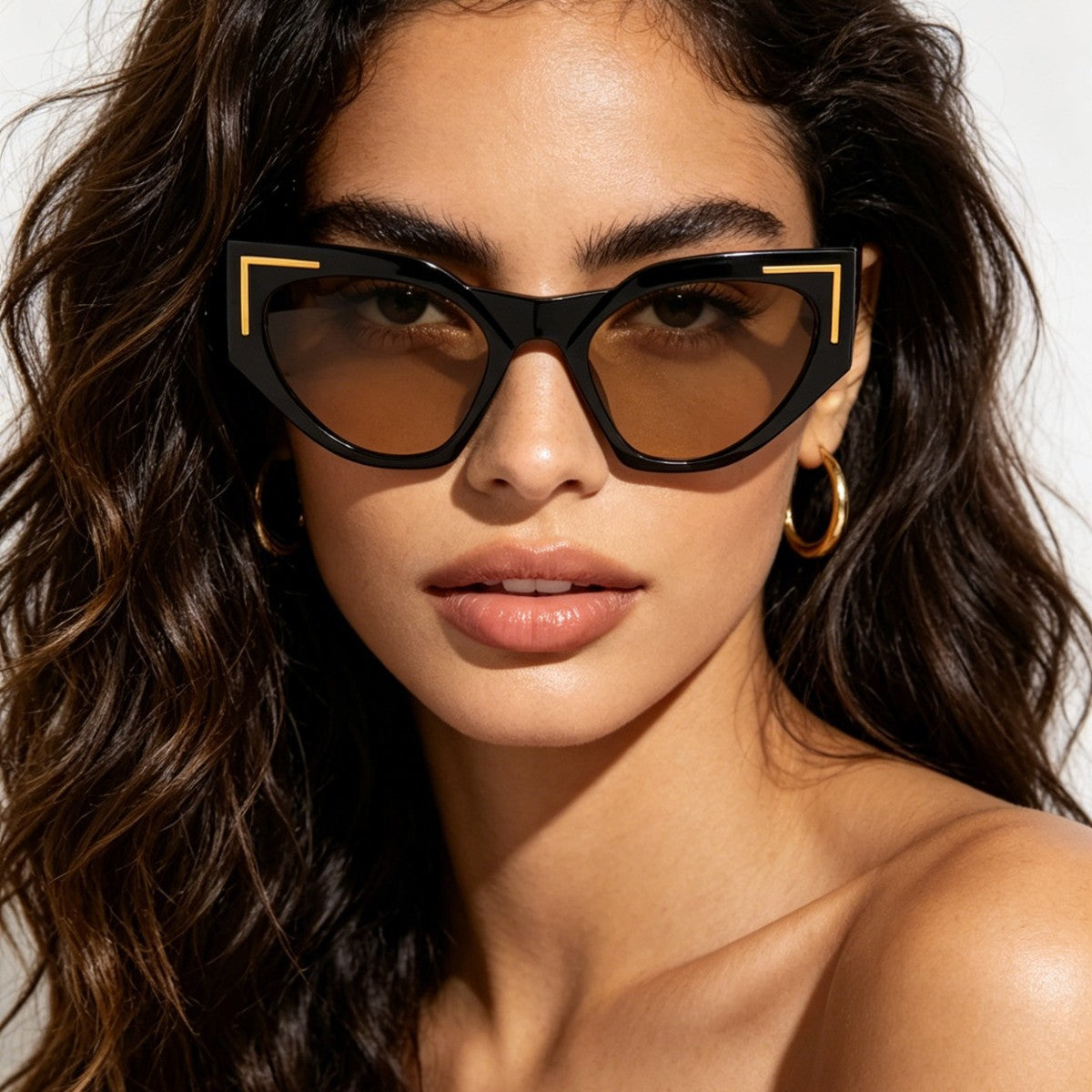Damen kreative Cat-Eye Sonnenbrille mit transparentem Rahmen und braunen Gläsern Karnz