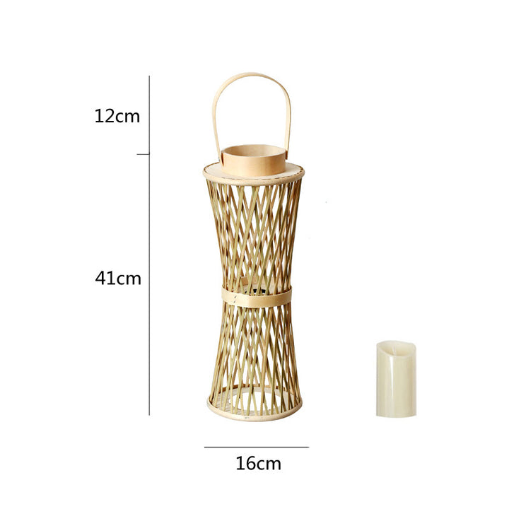 Elegante Laterne aus Rattan Karnz