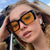 Damen Modische quadratische Sonnenbrille mit mattem Gestell und UV-Schutz Karnz
