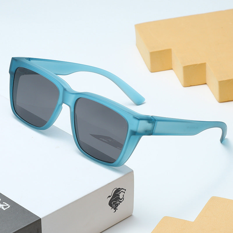 Damen moderne quadratische Sonnenbrille mit robustem Rahmen Karnz