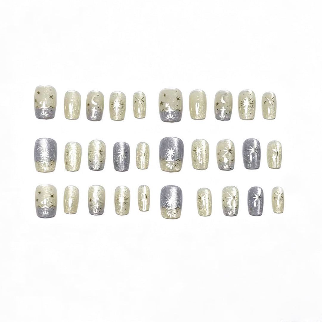 Himmlisches Themen Press-On Nail Set Karnz
