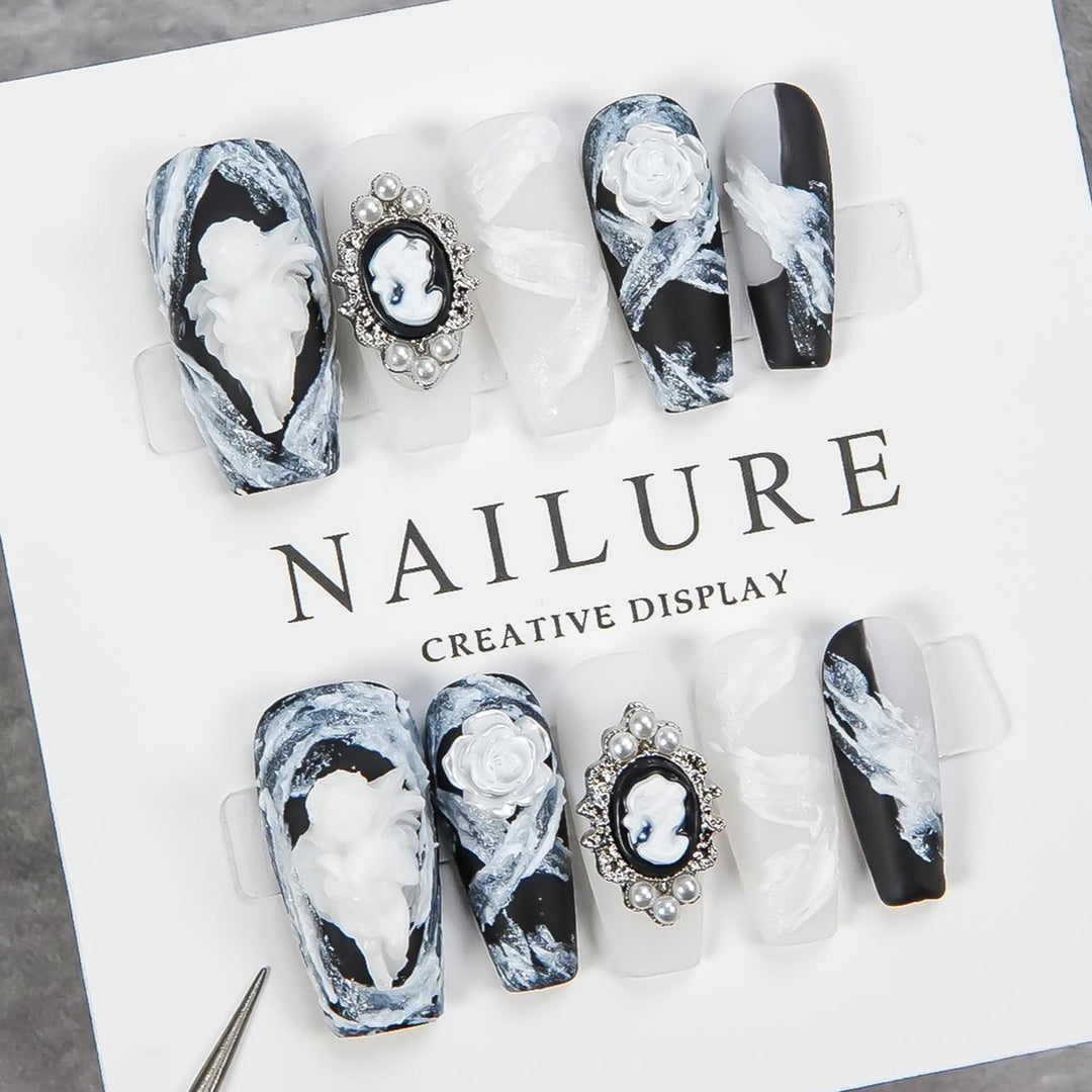 Dekorativer Acryl-Nagelset