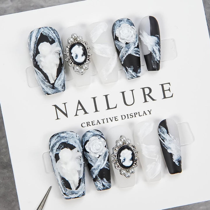 Dekorativer Acryl-Nagelset