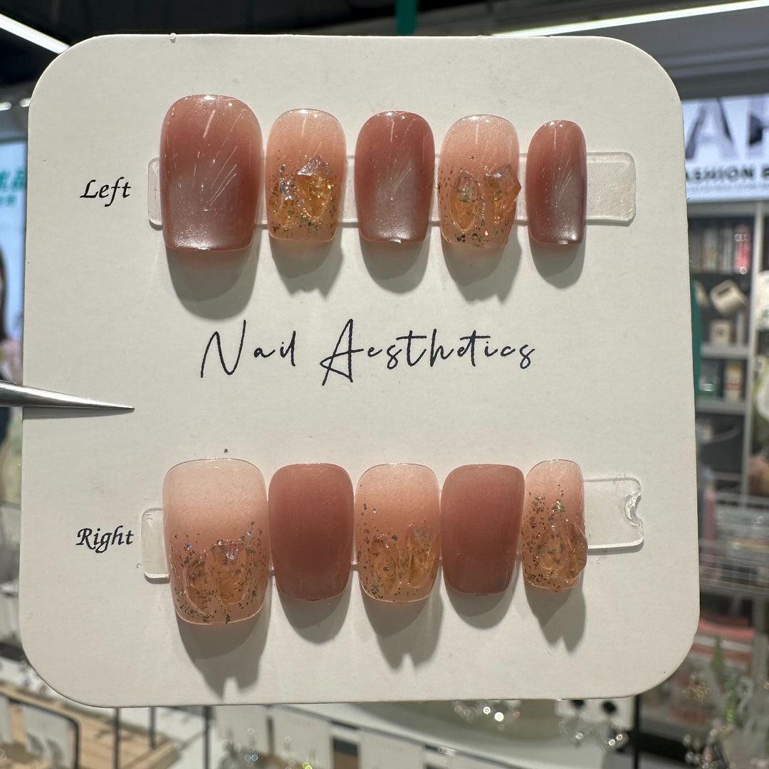 Ästhetisches Press-On Nagelset Karnz