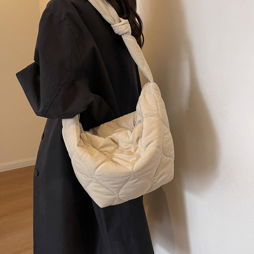 Gepolsterte Mode Hobo Tasche Karnz