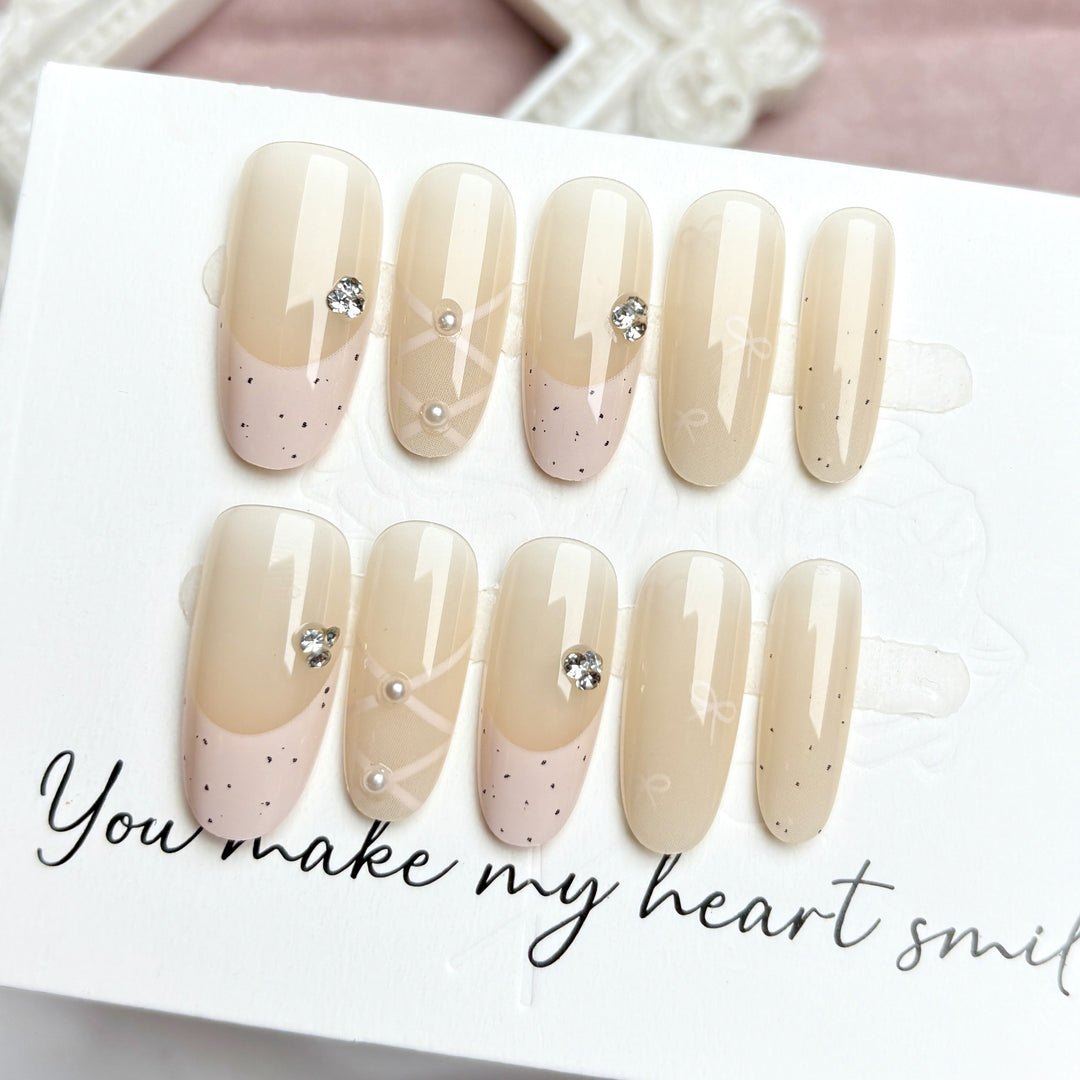 Elegantes Press-On Nagelkunst Set 1790746012