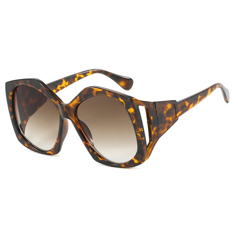 Damen oversized Sonnenbrille mit futuristischem Design Karnz