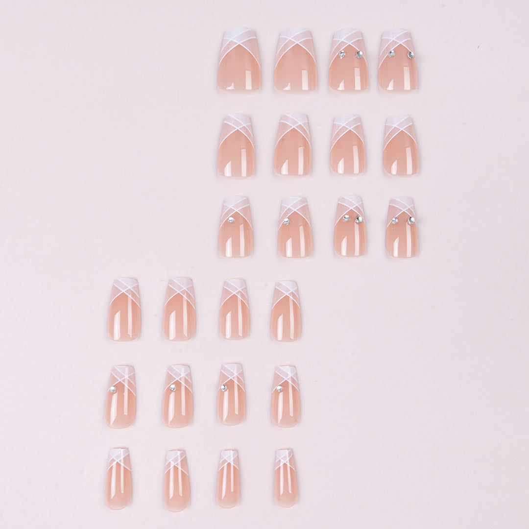 Elegantes dekoratives Press-On-Nagelkunst-Set