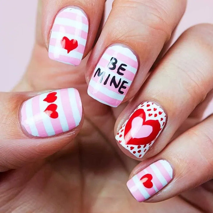 Romantische Herz-Themen Nagelkunst Karnz
